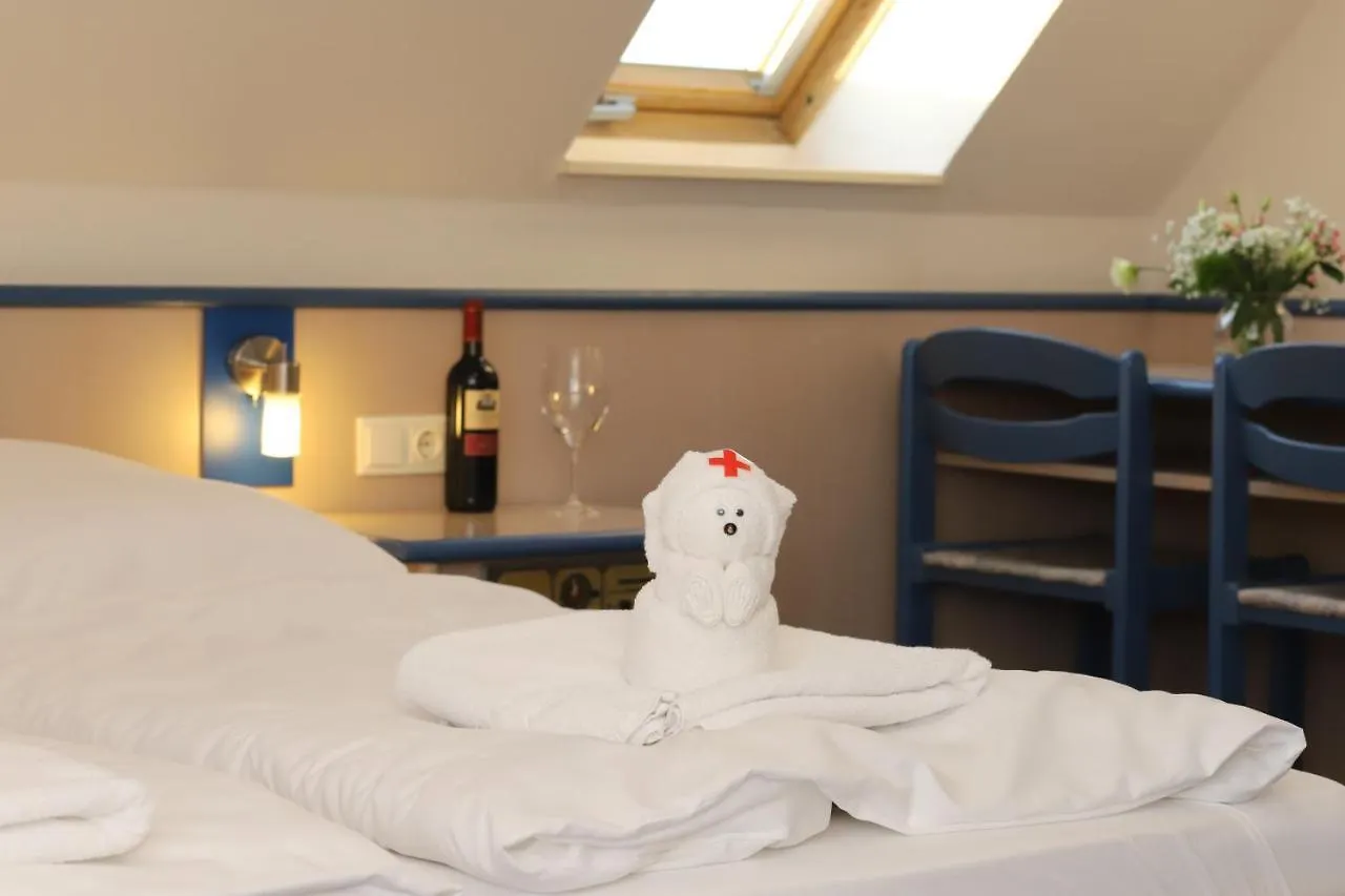 Hotel Smart Hostel by Landgasthof Velber 24h7d Seelze